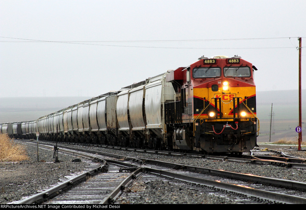 KCSM ES44AC #4883 leads a northbound (empty) UP grain train at Cache Junction, Utah. April 15, 2022